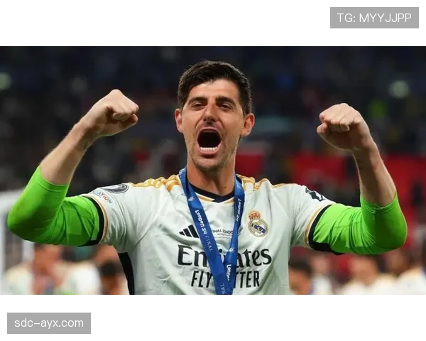 库尔图瓦密集射门下的连续神扑能力巅峰解析 库尔图瓦密集射门下的连续神扑能力巅峰解析