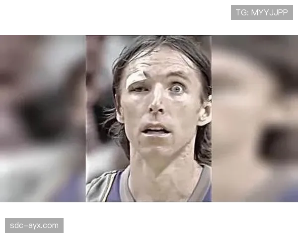 史蒂夫·纳什透过精准组织与挡拆推进，提升球队进攻效率显著